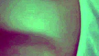 segunda parte de la video llamada con una mujer europea española llena de emociones y sentimientos profundos.