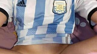 Chileno Bangs Argentina Culona Hard and Covers Her Face With Hot Cum