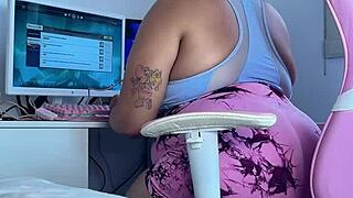 Gaming gone wrong with embarrassing fart from curvy latina bbw during homemade online solo