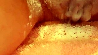 Amateur babe with big ass gets wet in sensual homemade play.