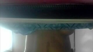 la atrevida a ella le gusta la leche en el sapo hasta adentro y sin condon en mi cuarto