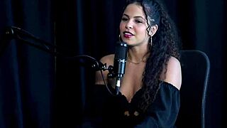 There's tiny things about her, ex-model giving tips, talked to mom about content sales - Sweet Karolzinha on Sheer Red