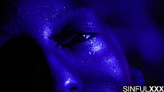 Ebony Doggystyle Handjob Makes You Sweat With Juicy Shaved Pussy Close-Up
