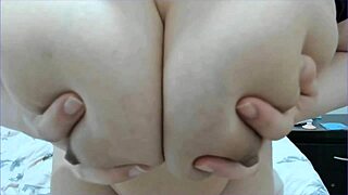 Latina MILF Twerks And Masturbates Her Big Ass And Tits