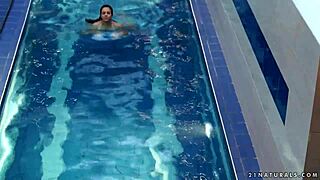 Nekanes sexy foot in doggystyle action