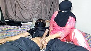 Muslim Girlfriend RIDES on DESI BIG COCK