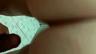 Pov - Hermanastra Joven Pelirroja Es Follada Salvajemente En La Ducha