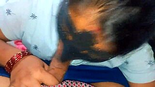 indian bhabhi receives cumshot in mouth