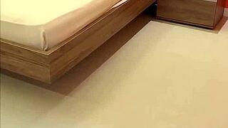 Madrastra's Ass Shake Drives Me To Fuck