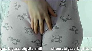 camel toe showing in homemade amateur video