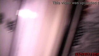 Kira ayuda a Gwen a volverse loca en la fiesta de fraternidad