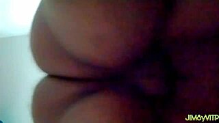 मैंने अपनी प्रेमिका को चार पैरों पर पाया और फायदा उठाया। मैंने उसे बिना रुके फेरोस डॉगी स्टाइल चोदा!