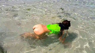 เซ็กส์เร่าร้อนบนชายหาด ร้องครางดังลั่นสุดเสียว