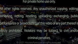 سيبتمبر راين تصرخ خلال هزات الجماع الشديدة