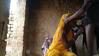 Desi Indisk Kone Og Mand I Hård Knul