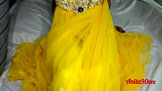 Indian Bhabhi ne yellow salwar mein amazing chudai se tease kiya