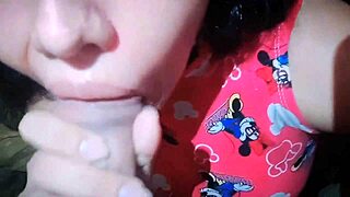 A nagy mellű mostohám minden alkalommal fantasztikusan szop