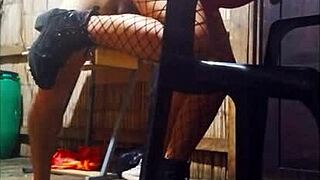 Moja žena uživa u žestokom seksu sa najvećim muškarcem u gradu