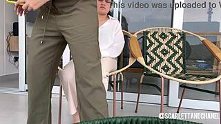 minha vagina quer ser tocada enquanto os vizinhos nos olham de fora.