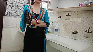 हाउस पार्टी पर पहुंची, एक्स-बॉयफ्रेंड ने मुझे किचन में ही नेल किया।