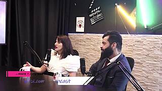 अरे, तुमने कभी उसके साथ डबल पेनेट्रेशन ट्राई किया? लेडी स्नो और लॉर्ड केनोबी शीयर रेड में!