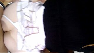 يا راجل، نيك مدرسية 18+ مؤخرة كبيرة في الفصل وحش لأول مرة!