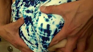 よぉ、可愛い日本人ティーン18+の水着姿見てみろよ