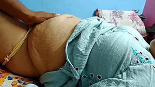 Pooja, защо твоят палав бенгалски задник е толкова горещ?