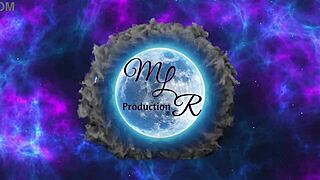 Vaeltajat hiipivät nopeaan koiratyyliseen naimiseen tiheässä metsässä