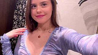 Сексуальная примерка прозрачной одежды