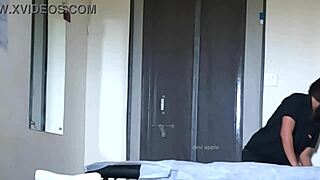 Pamer Kontol di Spa India Aksi Mentah Bagian 01