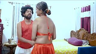 Sudipa sebagai makcik India matang dalam adegan panas