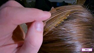 새엄마 입이 그렇게 쓰이는 거 보는 게 야해.