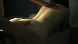 अरे, मेरी क्रीमी परफेक्ट चूत सिर्फ मेरे सौतेले डैडी की थ्रॉबिंग डिजायर के लिए है।