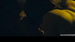 Gemma Arterton Üç ve Dışarı 2008'de Çıplak