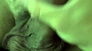 गेम खेलते हुए डॉटेड लंड चूस रही हूँ, पार्ट 2 में डीप एक्शन