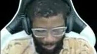 Эй, смотри, как лысую киску джейн доу трахают вдвоем. Ее тугую задницу бани ирелия едет жестко, пока лижет лысую киску луны.