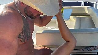 Tekne Seks Çılgınlığı, Maximo Garcia Mükemmel Brezilyalı Vücudu Sikiyor