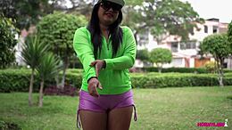 jovencita cielo martínez trains outdoors, meets a guy for routines and steamy public action