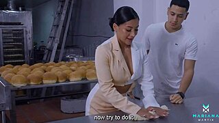 Hé, heeft de bakker net mijn kont gevuld met sperma?