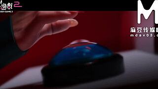 我超迷这个狂野亚洲小穴骑乘游戏！