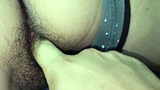 Xxx príbeh ako som jej sundal nohavičky cuñade na jej prvykrát. Tá mokrá pička bola pripravená na akciu