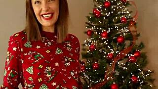 Rina Ray sa osamote masturbuje s hračkami a prstami v 4K – mokrá a intenzívna.