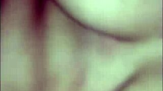 Podívej, jak mi tvrdě ničí prdel v téhle anal kompilaci část 2!