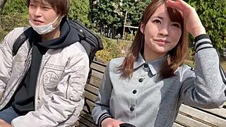 可愛い日本人美女が自家製バックで曲げられてドッグスタイル遊び