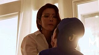 Su Yu Tang ยั่วยวนในห้องเรียนควีนส์ MD-0214