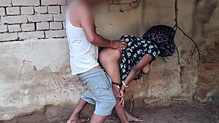 ne mogu da verujem da me muž jako jebao u našoj maloj 18+ kolibi