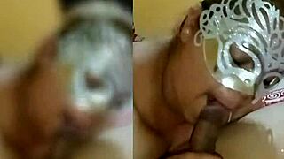 ANPAULG'S RICH MOANS IN THE SCENE