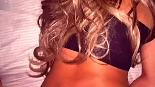 Wet pussy amateur video with double curvy girls