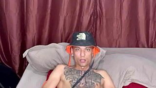 Thiago Kelton Comendo Bunda de Silicone no Quarto